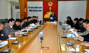 Họp khẩn phòng chống dịch cúm gia cầm