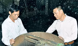 Chuyện hai "nhà sáng chế nông dân" ở Quảng Long