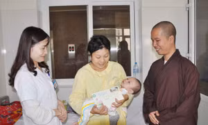 Những hoàn cảnh khó khăn ở Bệnh viện Sản - Nhi tỉnh được giúp đỡ