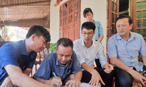 Vân Đồn về đích sớm