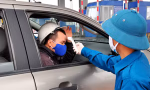Tăng cường kiểm soát nhập cảnh và quản lý cách ly tập trung