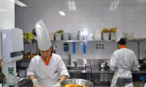 Đảm bảo sức khoẻ và an toàn cho du khách