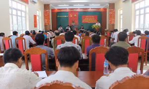 Đại biểu Hội đồng nhân dân tỉnh tiếp xúc cử tri huyện Bình Liêu