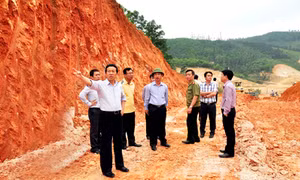 Phó Chủ tịch UBND tỉnh Nguyễn Văn Thành kiểm tra công tác chuẩn bị khởi công Cảng hàng không Quảng Ninh