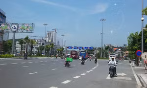 Vô tư đi ngược chiều đường