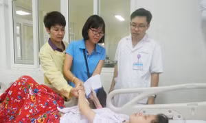 Gần 10 triệu đồng ủng hộ bệnh nhân Bùi Hải Linh