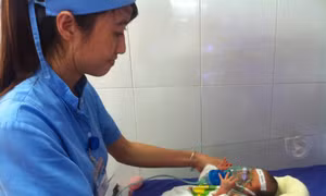 Các nhà hảo tâm tiếp tục ủng hộ bệnh nhân Bùi Hải Linh