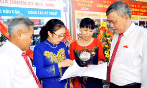 Sôi nổi, trách nhiệm tham gia góp ý văn kiện ĐH Đảng các cấp
