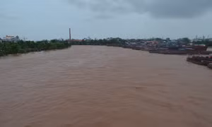 Móng Cái: Ra công điện khẩn chủ động các biện pháp đối phó hoàn lưu sau bão số 1