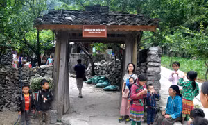 Lên Hà Giang thăm nhà của Pao
