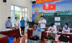 Phó Chủ tịch Thường trực UBND tỉnh Đặng Huy Hậu kiểm tra Kỳ thi tốt nghiệp THPT 2020