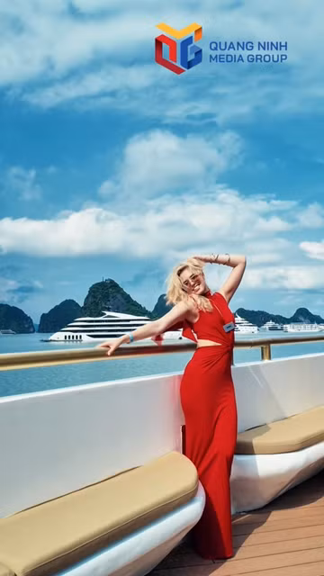 Dàn người đẹp Miss World 2026 ngỡ ngàng trước vẻ đẹp Hạ Long