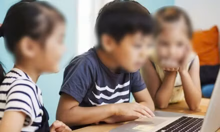 Phòng ngừa, xử lý nguy cơ xâm hại, lừa đảo trẻ em từ công nghệ số - Ảnh minh họa.