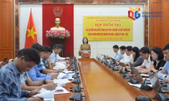 Thẩm tra các tờ trình, dự thảo nghị quyết