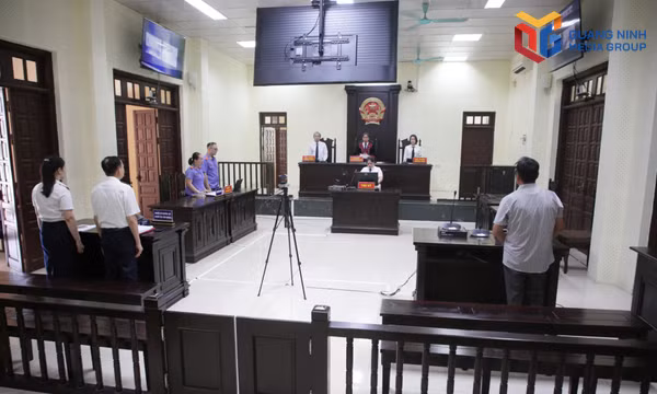 Khẳng định vai trò bảo vệ pháp luật, lợi ích công