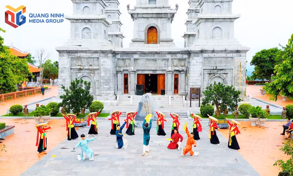 Trải nghiệm sắc màu văn hóa Hồng Gai