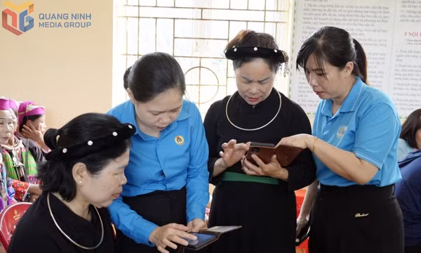 Xây dựng cộng đồng công dân số