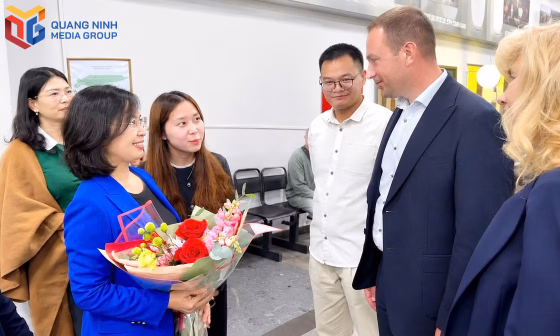 Đoàn công tác thành phố Quảng Ninh thăm, làm việc tại Liên bang Nga
