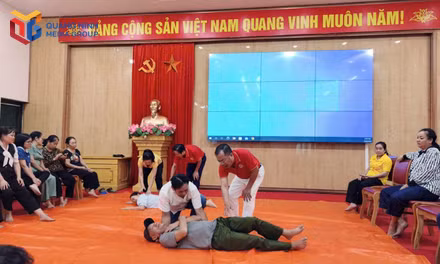 Tập huấn sơ cấp cứu và nâng cao nhận thức về hiến máu tình nguyện tại xã Tiên Yên