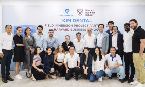Nha Khoa Kim hợp tác trong chương trình FIELD Global Immersion của Harvard Business School