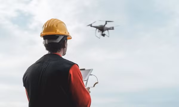 Lái flycam cần lưu ý cực kỳ quan trọng: Sai một ly, phạt hàng chục triệu