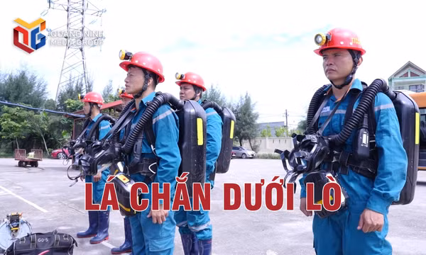 Thợ mỏ vào ca: Lá chắn dưới lò