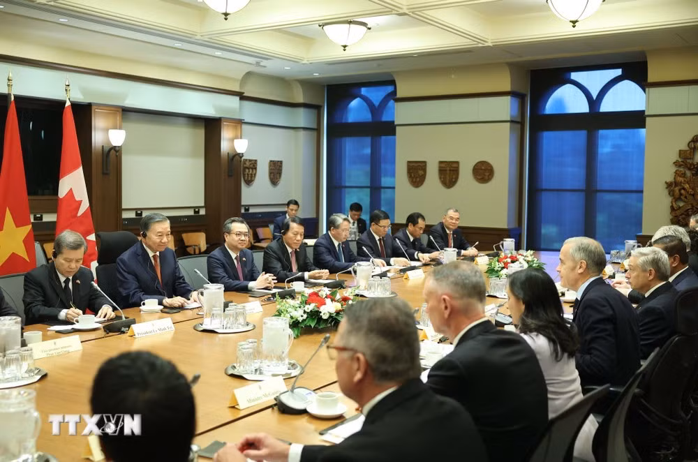 Tổng Bí thư, Chủ tịch nước Tô Lâm hội đàm với Thủ tướng Canada Mark Carney - Ảnh: TTXVN