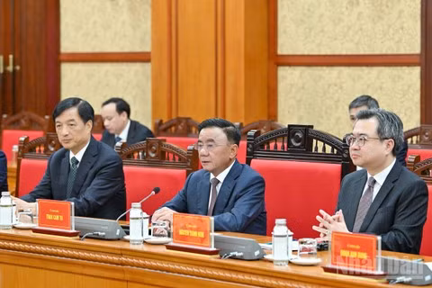 Đồng chí Thường trực Ban Bí thư Trần Cẩm Tú khẳng định, Việt Nam luôn coi trọng và dành ưu tiên cao nhất củng cố, phát triển quan hệ với Lào.(Ảnh: THỦY NGUYÊN)
