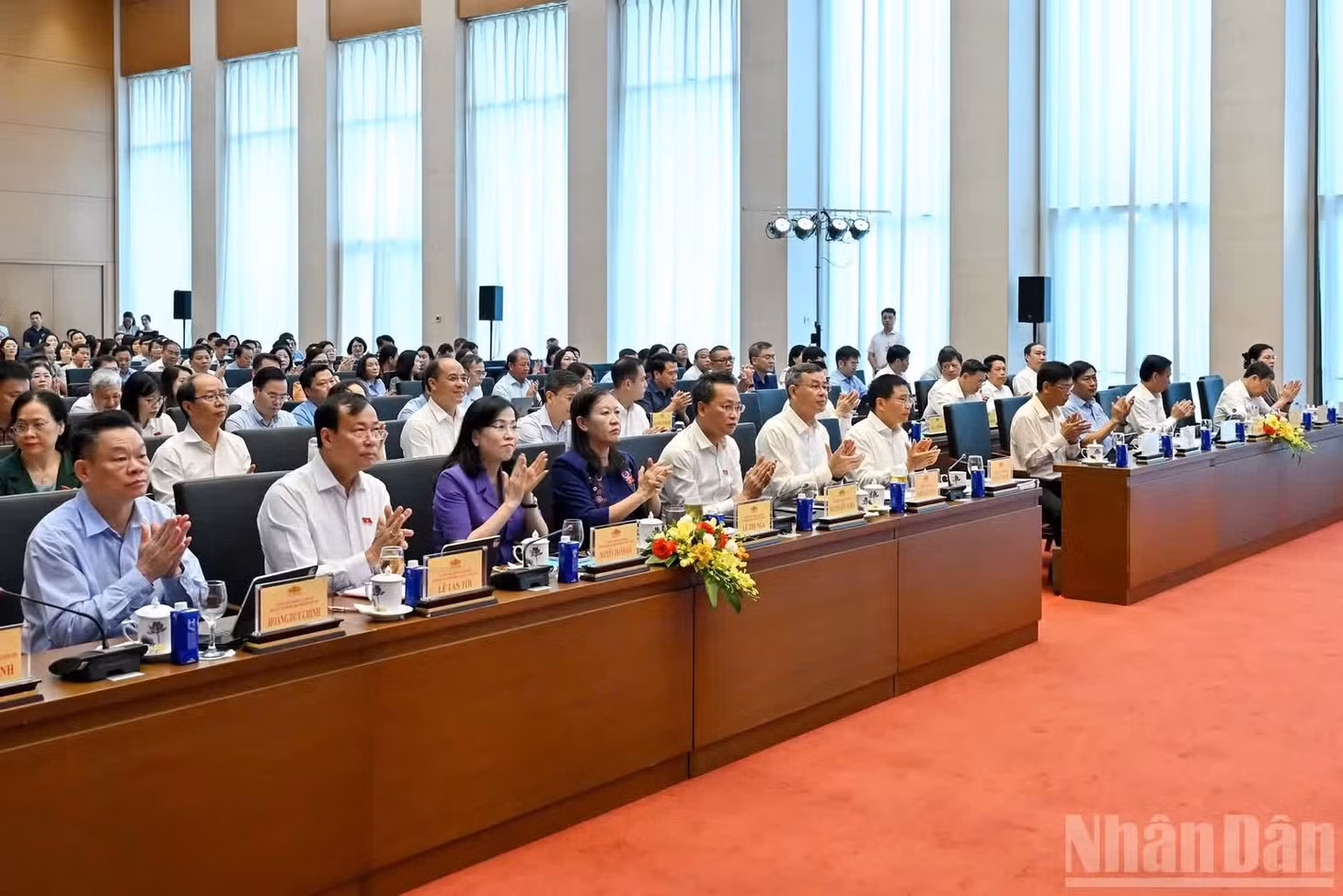 Các đại biểu dự hội nghị. (Ảnh: THỦY NGUYÊN)