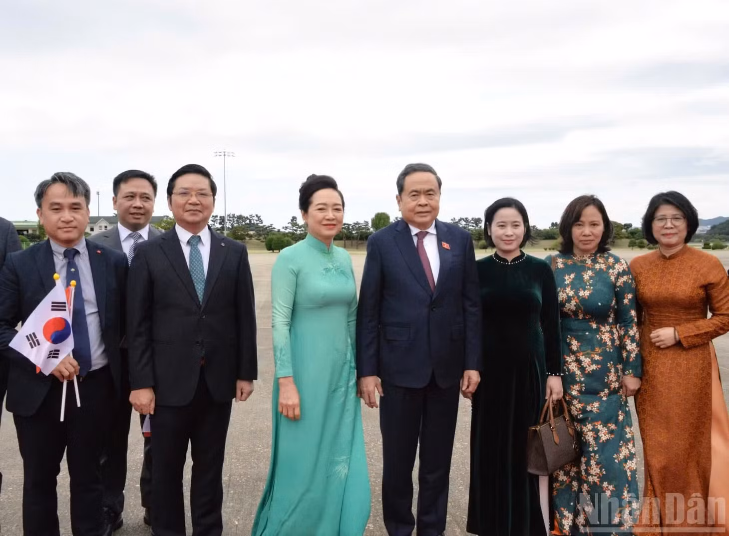 Chủ tịch Quốc hội Trần Thanh Mẫn và Phu nhân Nguyễn Thị Thanh Nga cùng Đoàn đại biểu cấp cao Việt Nam rời thủ đô Seoul, kết thúc tốt đẹp chuyến thăm chính thức Hàn Quốc, lên đường thăm chính thức Mông Cổ. (Ảnh: VĂN CHÚC VÀ CTV)