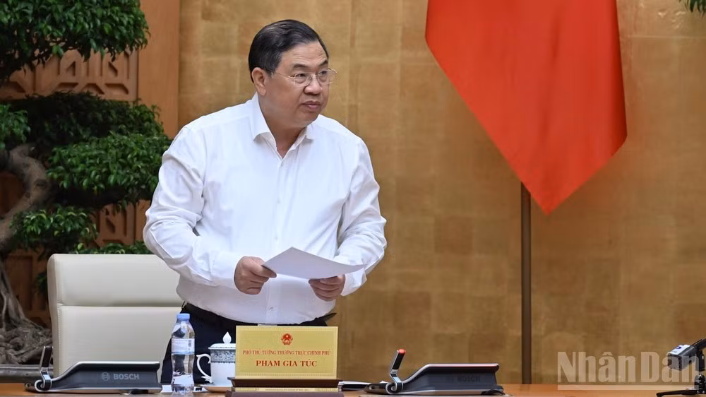 Phó Thủ tướng Thường trực Chính phủ Phạm Gia Túc phát biểu ý kiến tại phiên họp. (Ảnh: TRẦN HẢI)