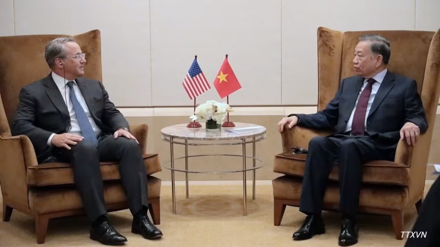 Tổng Bí thư, Chủ tịch nước Tô Lâm tiếp ông Troy Rohrbaugh, đồng Tổng giám đốc toàn cầu Ngân hàng JPMorgan Chase. (Ảnh: TTXVN)