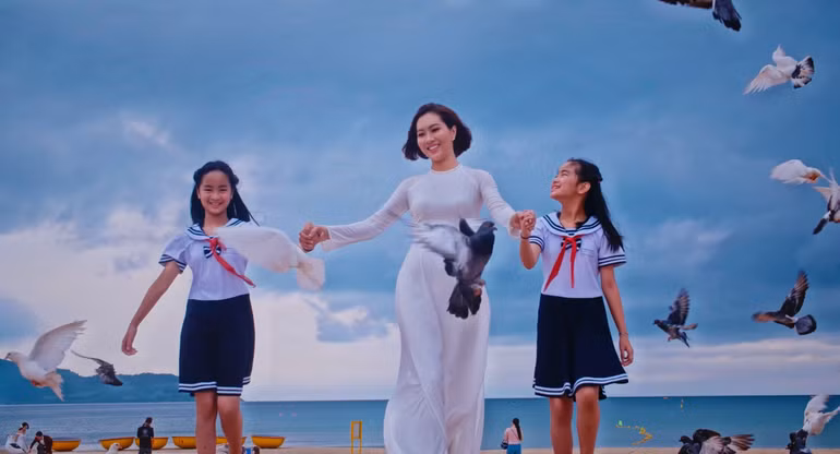 Hình ảnh trong MV.