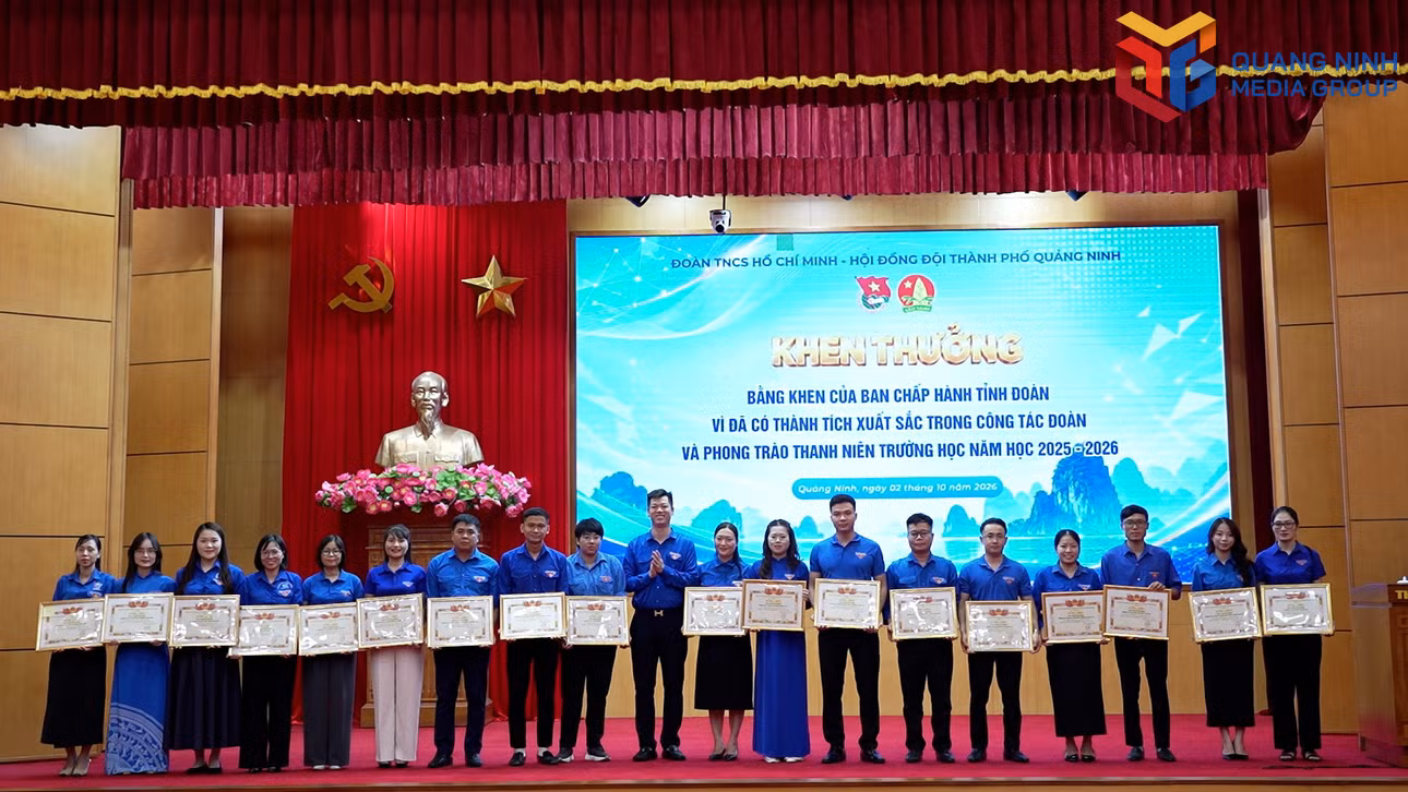 bqn_tr_c5189mp413-37-36-40still001.jpg