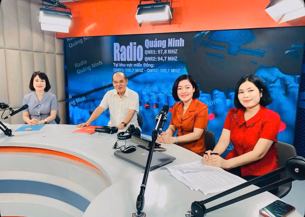 radio-ket-noi-3093.jpg