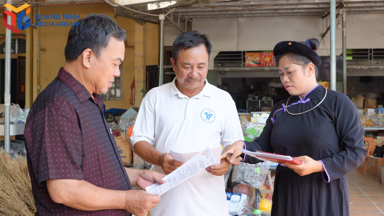 bqn_tl_anh-3thuong-xuyen-bam-co-so-tuyen-truyen-chu-truong-cua-dang-phap-luat-cua-nha-nuoc-toi-nguoi-dan-trong-thon.jpg