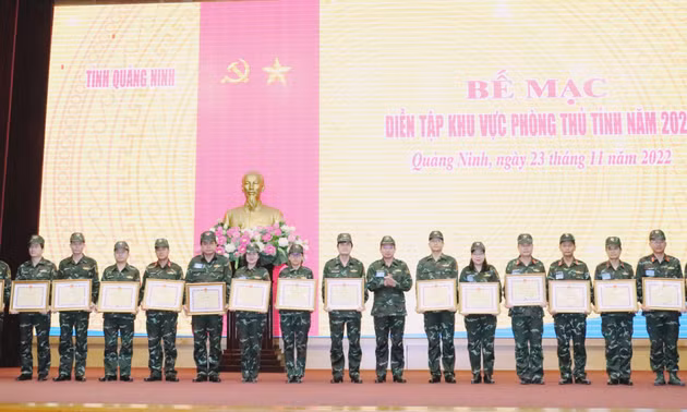 Diễn tập khu vực phòng thủ tỉnh Quảng Ninh năm 2022 thành công tốt đẹp