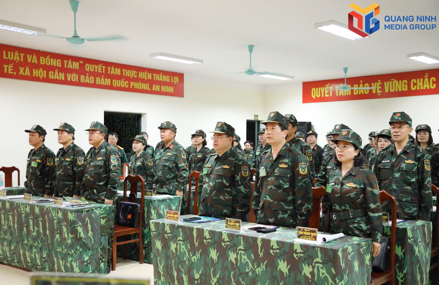 bqn_tr_quang-canh-ky-hop.jpg
