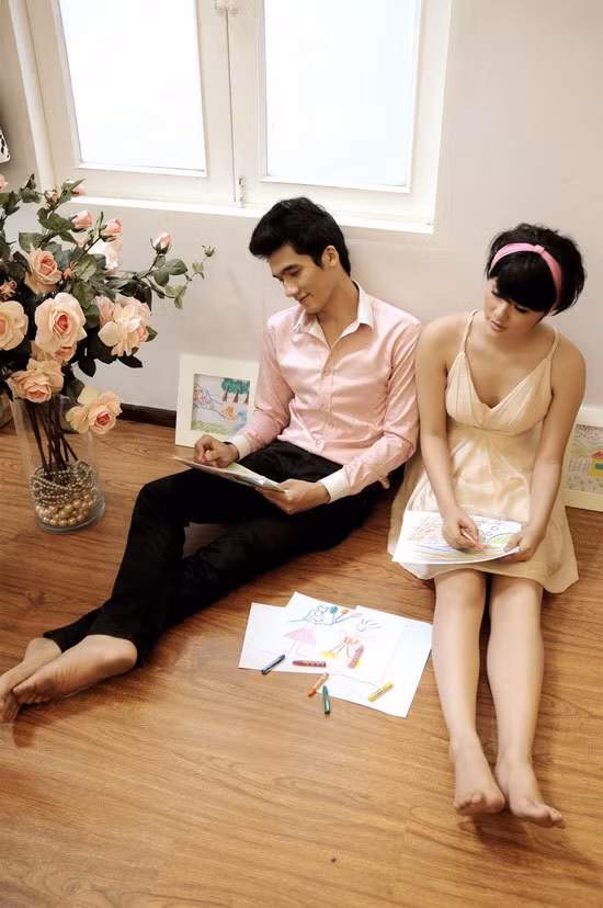 Làng mẫu Việt có một cô bé mới học lớp 9 ảnh 4