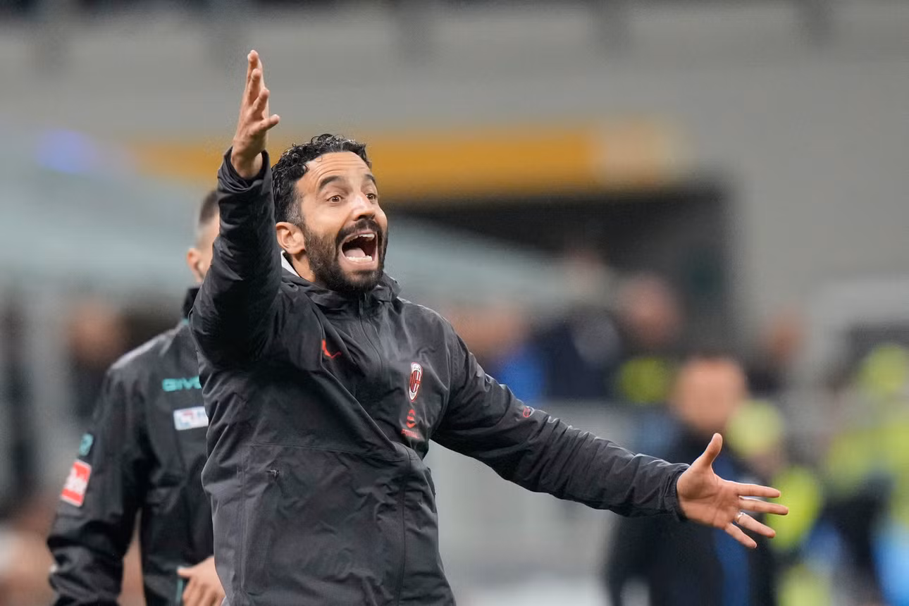 ac-milan-head-coach.jpg