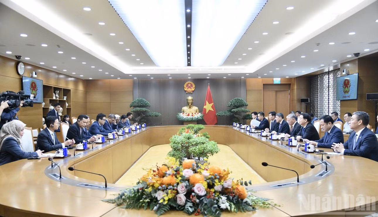 Quang cảnh buổi tiếp. (Ảnh: THANH GIANG)