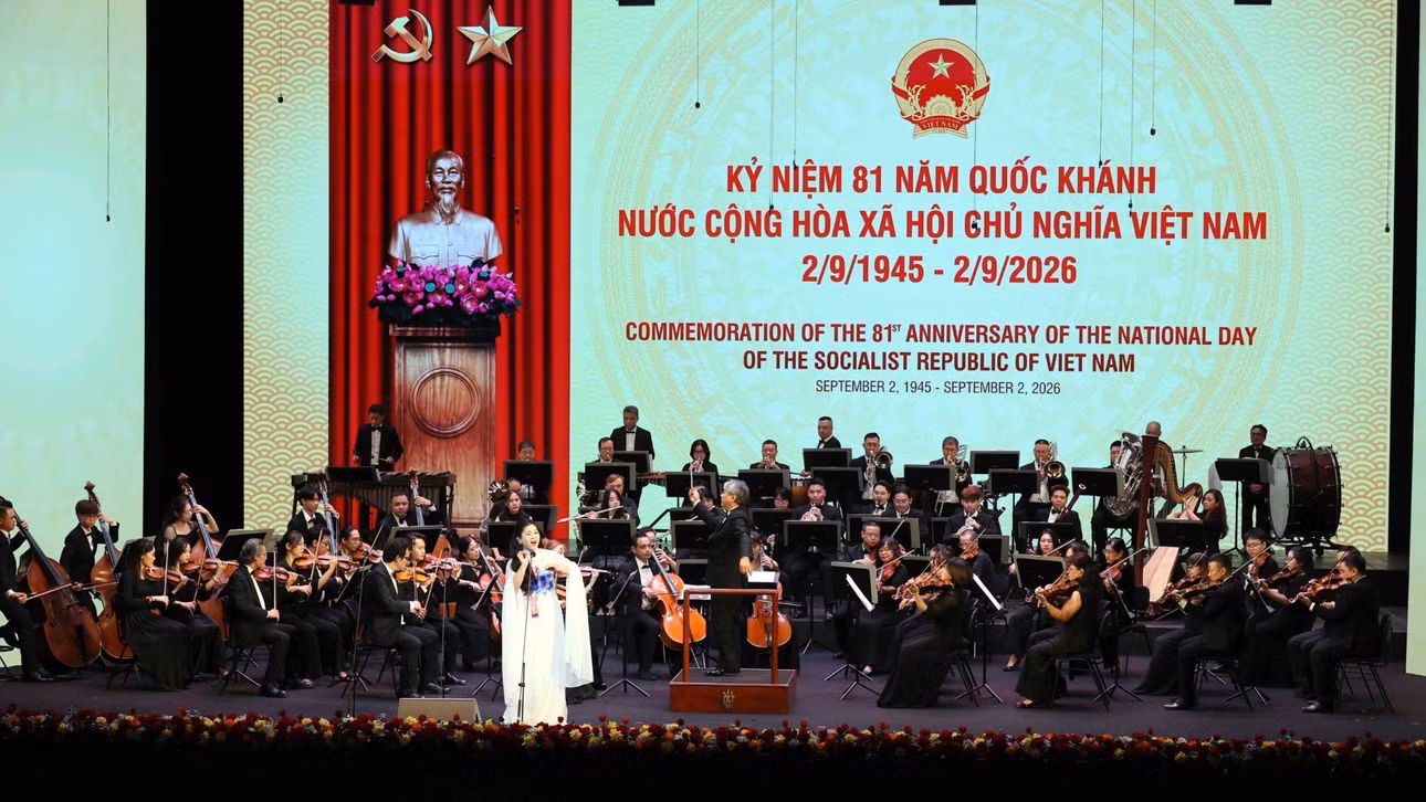 Chương trình nghệ thuật đặc biệt chào mừng Kỷ niệm 81 năm Quốc khánh nước Cộng hòa xã hội chủ nghĩa Việt Nam. Ảnh: TTXVN