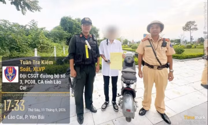 Nam sinh N.K.T. (áo trắng). (Ảnh: Công an tỉnh Lào Cai)