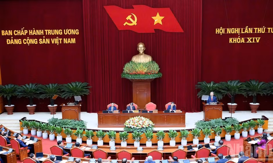 Khai mạc Hội nghị lần thứ tư Ban Chấp hành Trung ương Đảng khóa XIV