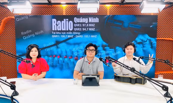 Thành phố Quảng Ninh - Rạng rỡ ngày mới