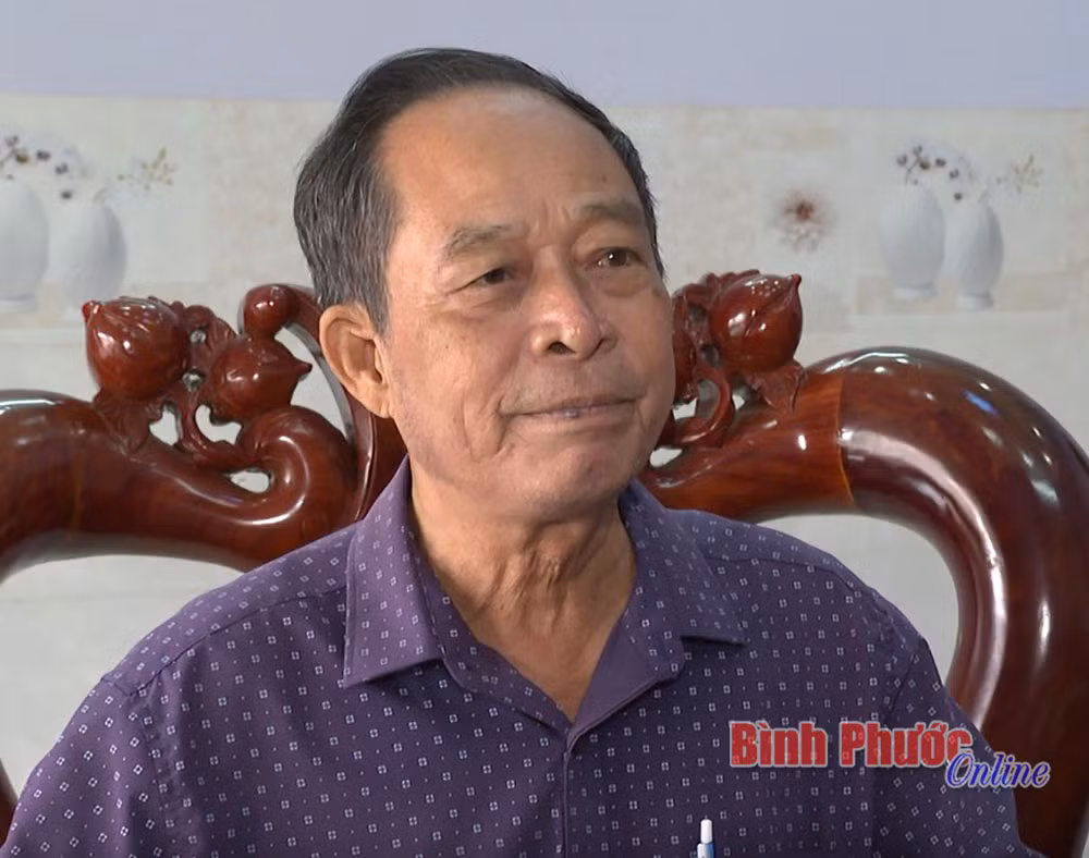 Thế hệ trẻ ngày nay rất giỏi về tin học, được đào tạo bài bản, có trình độ chuyên môn nghiệp vụ vững vàng, năng động, sáng tạo. Với nhiệt huyết của tuổi trẻ, tôi tin tưởng thế hệ trẻ ngày nay sẽ xây dựng được đô thị thông minh, hiện đại và chắc chắn sẽ thành công.Ông HOÀNG LỘC, phường Tân Đồng, TP. Đồng Xoài