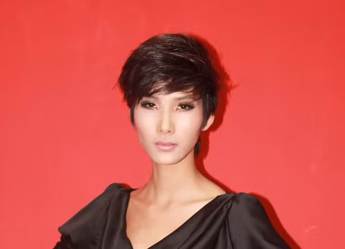 Hoàng Thùy: Phải thành công để chuộc tội với bố
