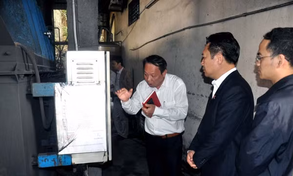 Tăng cường giám sát về đất đai, xây dựng và môi trường
