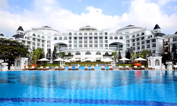 Khách sạn Vinpearl Hạ Long được trao giải Địa điểm tổ chức MICE ASEAN 2018