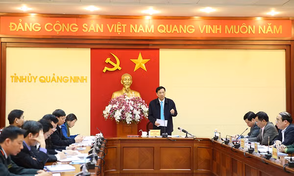 Thường trực Tỉnh ủy làm việc với Tòa án Nhân dân tỉnh